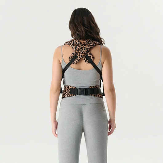 The Mama Carrier – Tawny Leopard Classic
